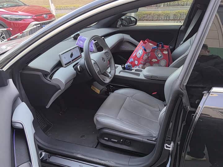 Фото 9 - Nio ET5T