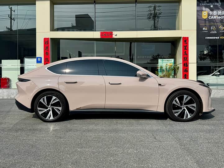 Фото 2 - Nio ET5