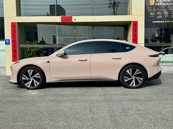 Фото 7 - Nio ET5