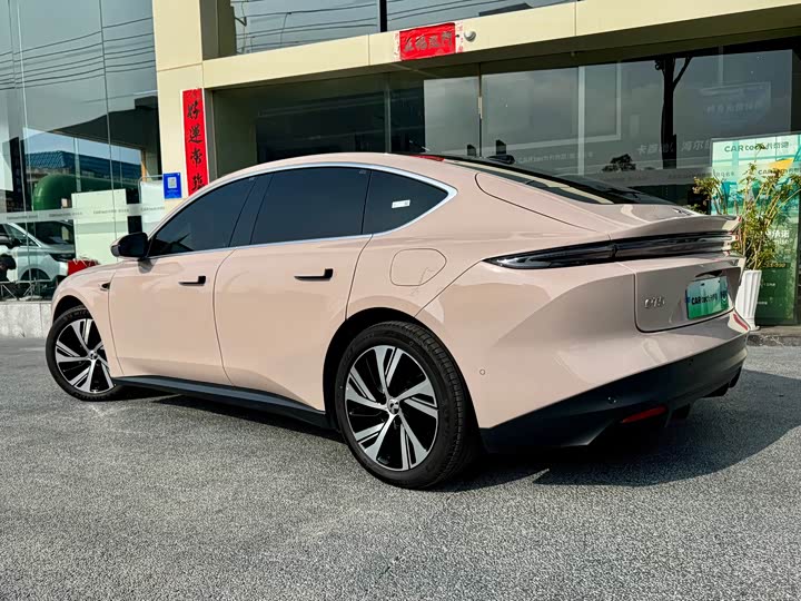 Фото 9 - Nio ET5