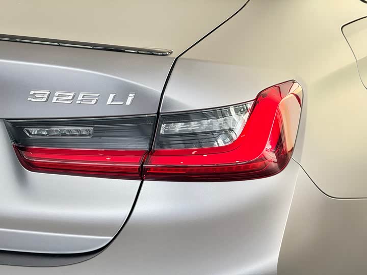 Фото 7 - BMW 3 Series