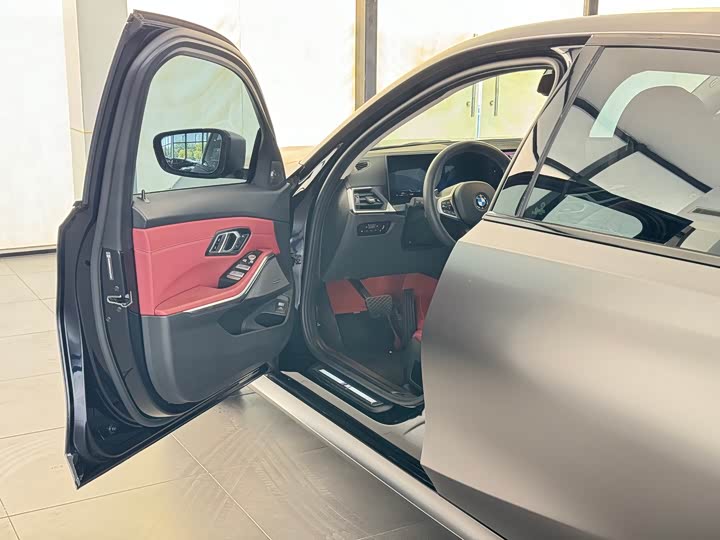 Фото 8 - BMW 3 Series