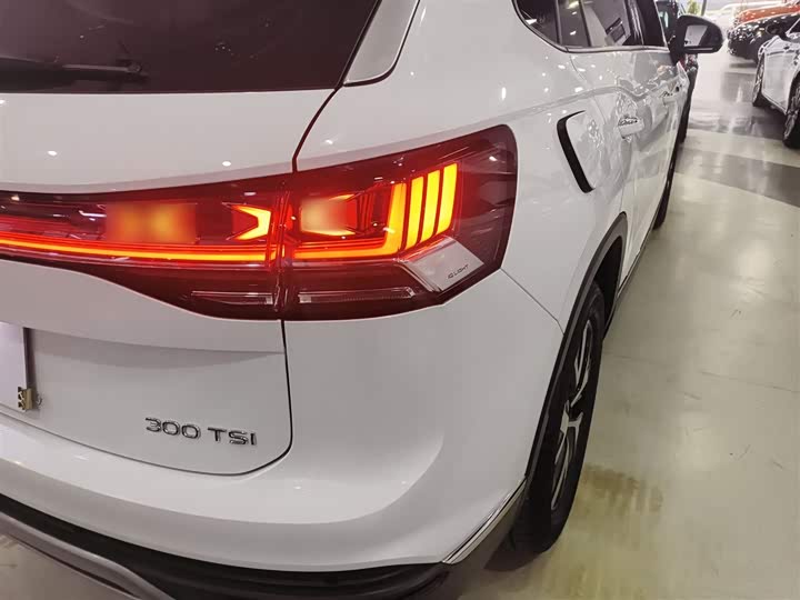 Фото 8 - Volkswagen Tayron