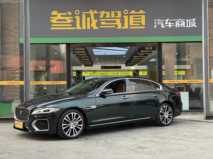 Фото 1 - Jaguar XF L