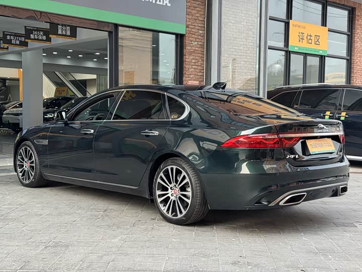 Фото 6 - Jaguar XF L