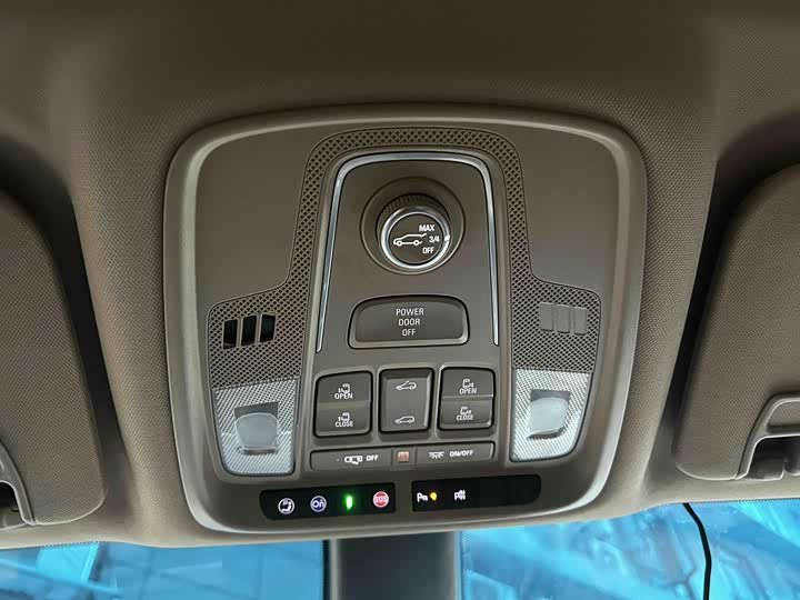 Фото 8 - Buick GL8 ES