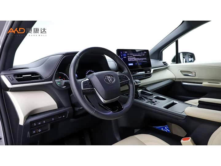 Фото 6 - Toyota Granvia