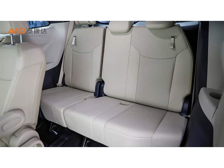 Фото 9 - Toyota Granvia