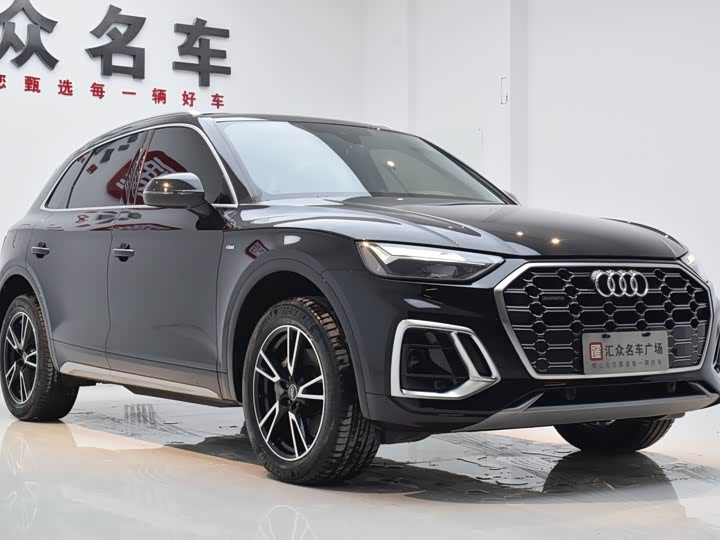 Фото 4 - Audi Q5L