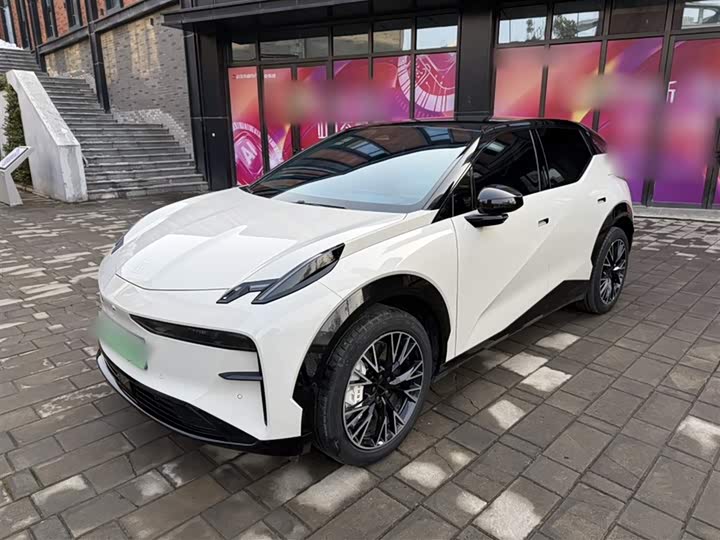 Фото 2 - Zeekr X