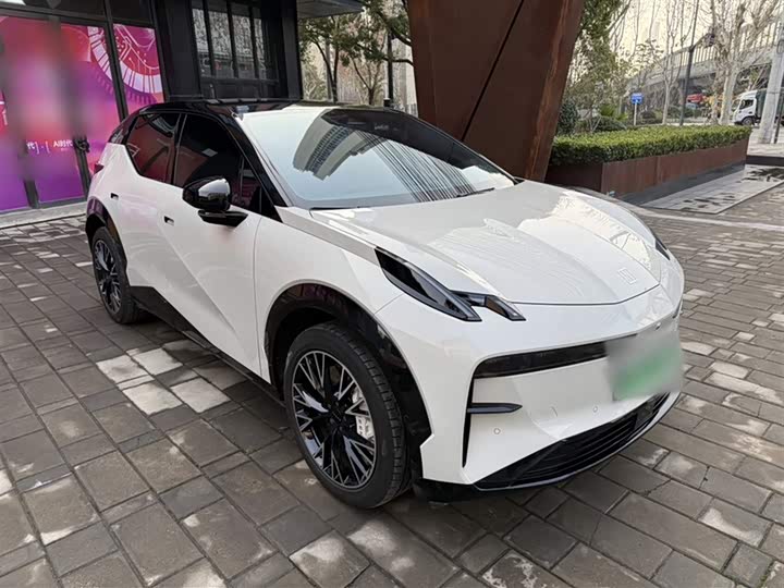 Фото 6 - Zeekr X