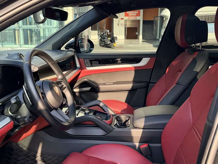 Фото 6 - Porsche Cayenne