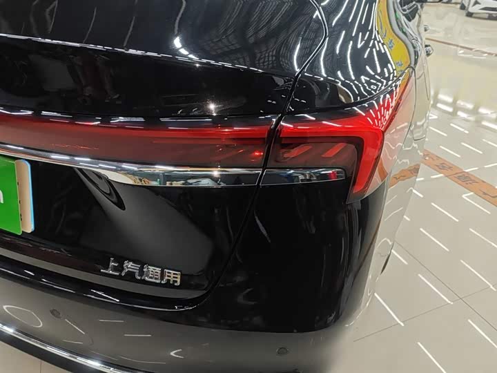 Фото 8 - Buick LaCrosse