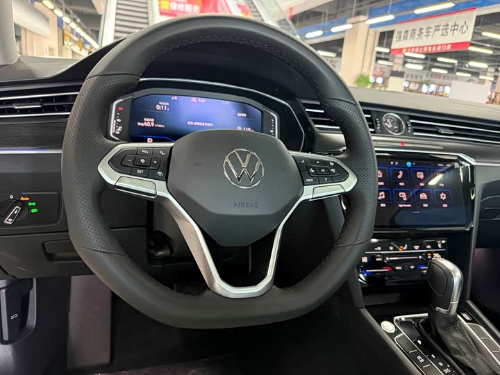 Фото 8 - Volkswagen Magotan