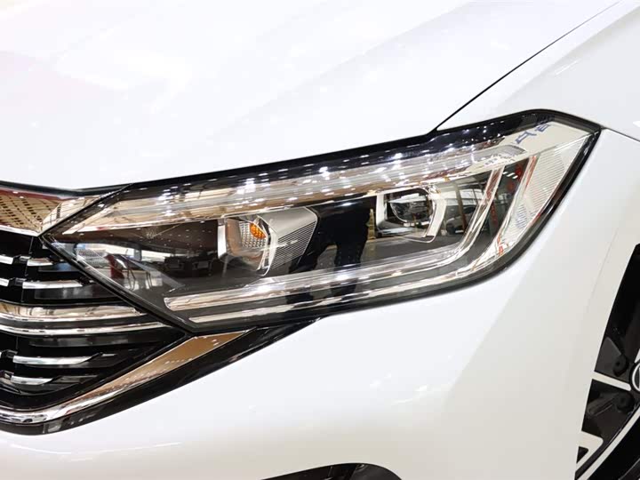 Фото 7 - Volkswagen Sagitar L