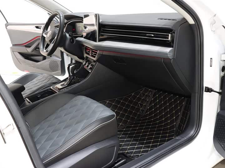 Фото 8 - Volkswagen Sagitar L