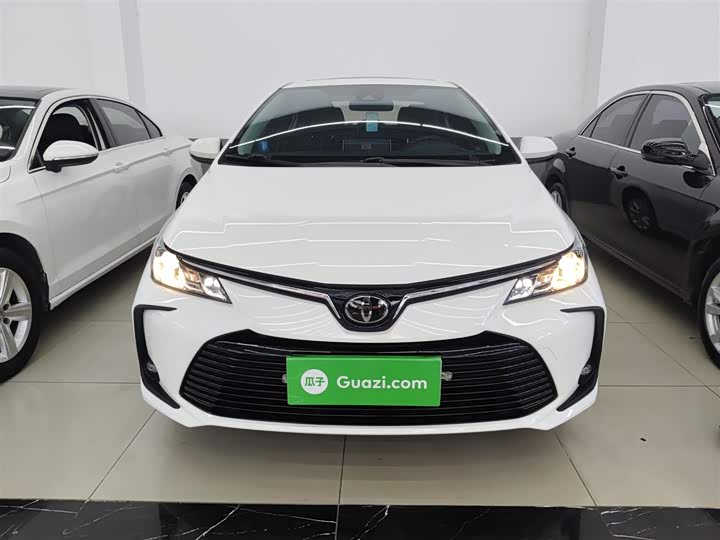 Фото 3 - Toyota Corolla