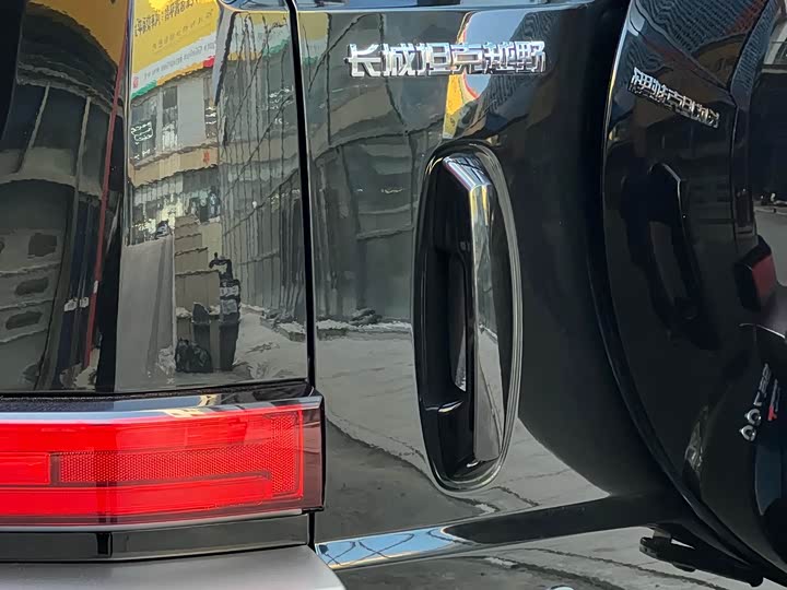 Фото 7 - Tank 700 Hybrid