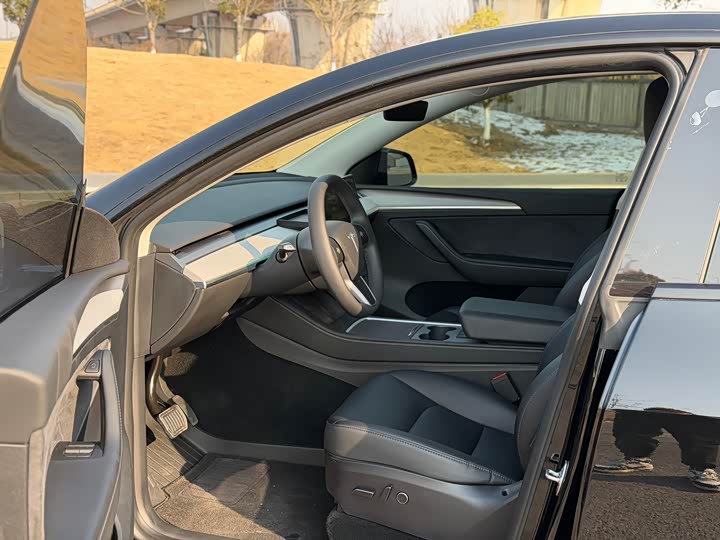 Фото 7 - Tesla Model Y