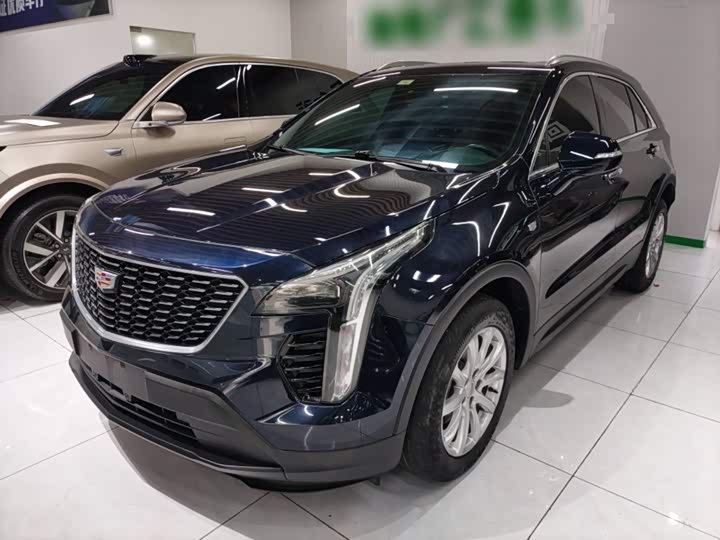Фото 1 - Cadillac XT4