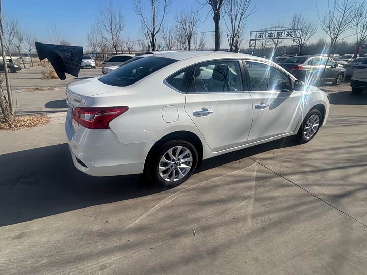 Фото 8 - Nissan Sylphy