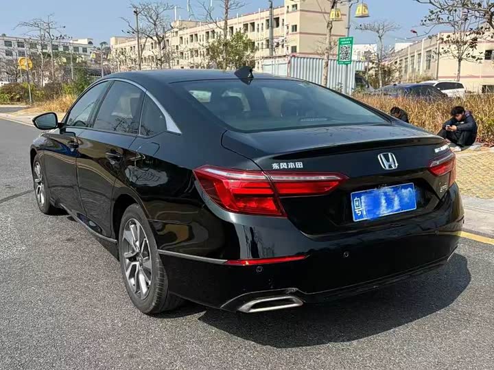 Фото 6 - Honda Inspire