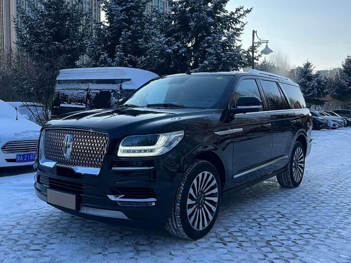 Фото 1 - Lincoln Navigator