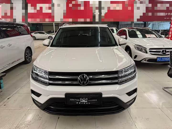 Фото 2 - Volkswagen Tharu