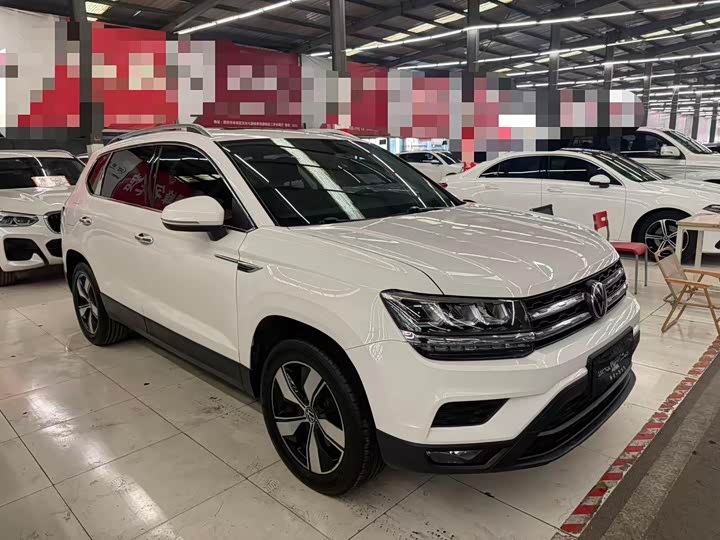 Фото 3 - Volkswagen Tharu