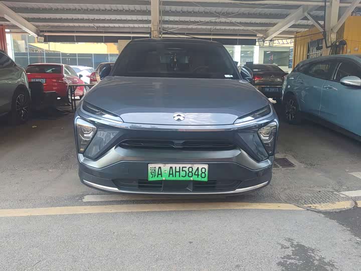 Фото 2 - Nio EC6