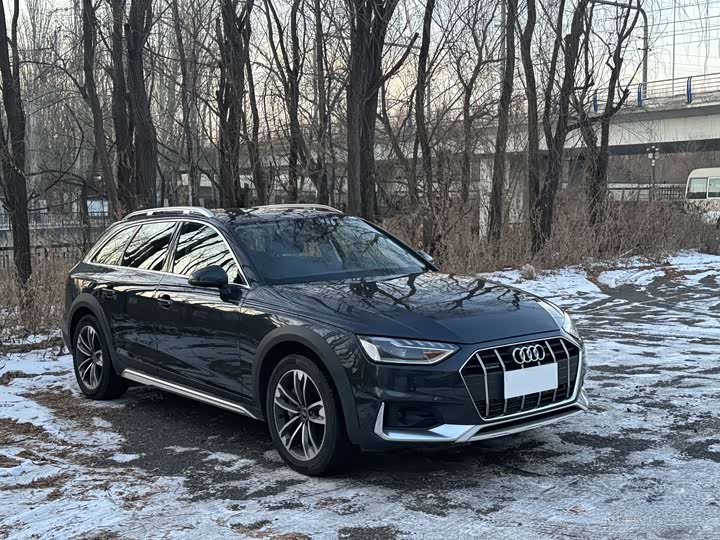 Фото 3 - Audi A4