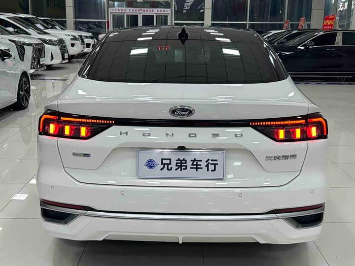Фото 9 - Ford Mondeo