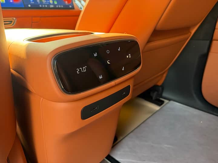 Фото 7 - Changan Deepal S09