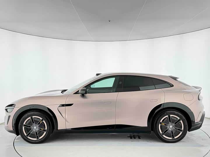 Фото 7 - Xiaomi YU7