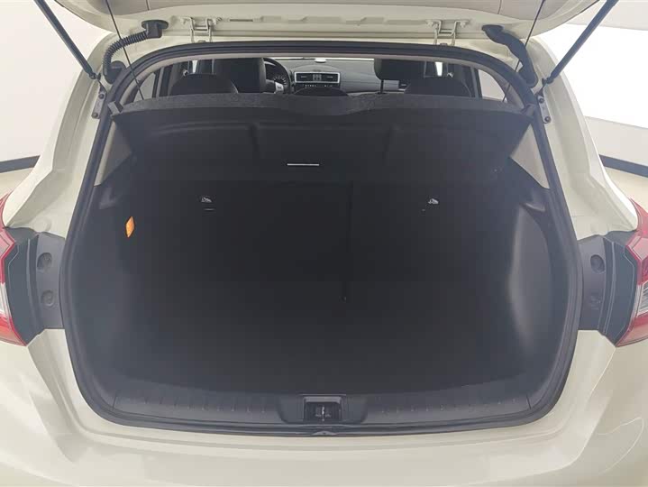 Фото 4 - Nissan Tiida