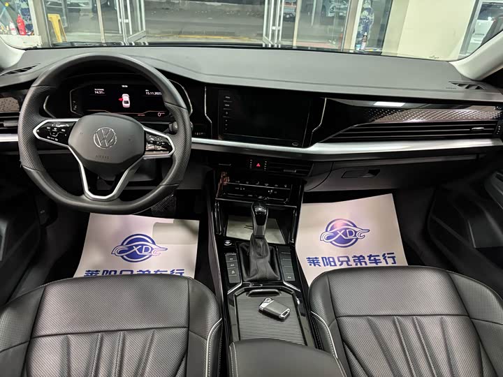 Фото 5 - Volkswagen Passat