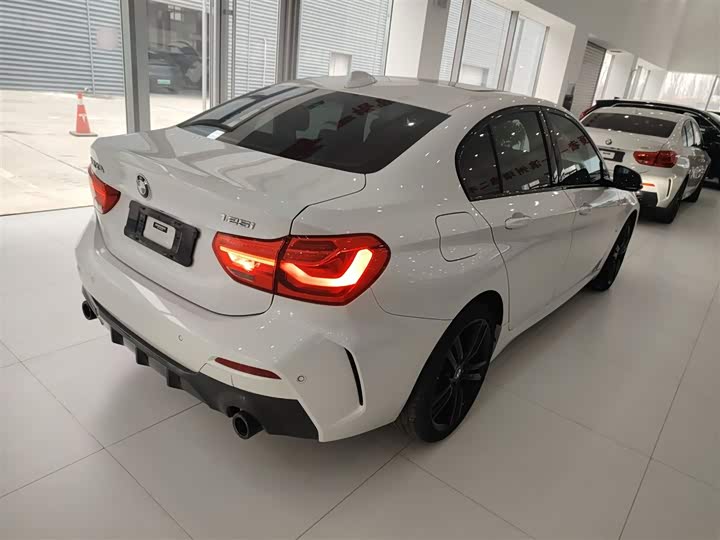 Фото 7 - BMW 1 Series