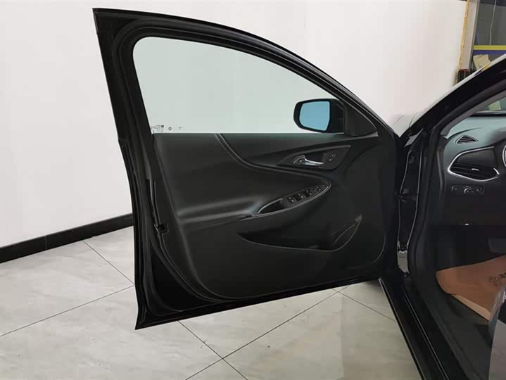 Фото 7 - Chevrolet Malibu XL