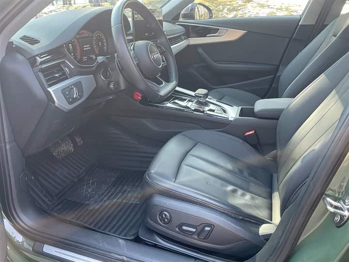 Фото 8 - Audi A4