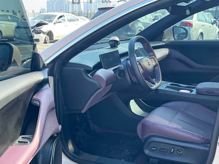 Фото 6 - Nio ET5