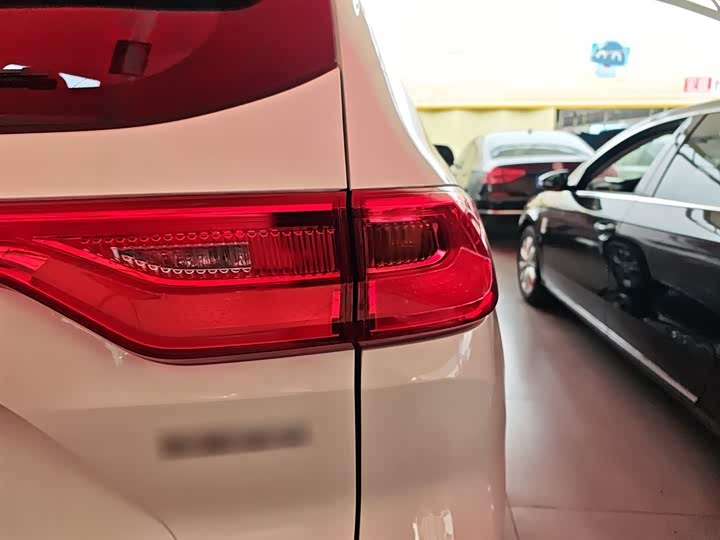 Фото 8 - Haval M6