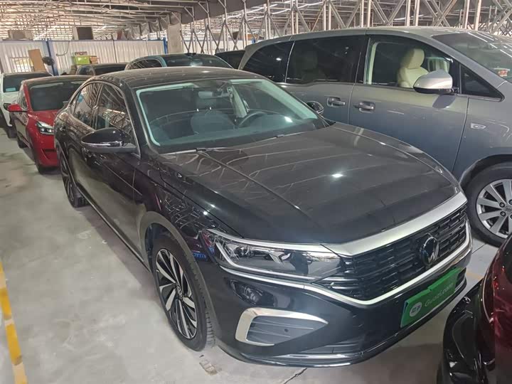 Фото 4 - Volkswagen Passat