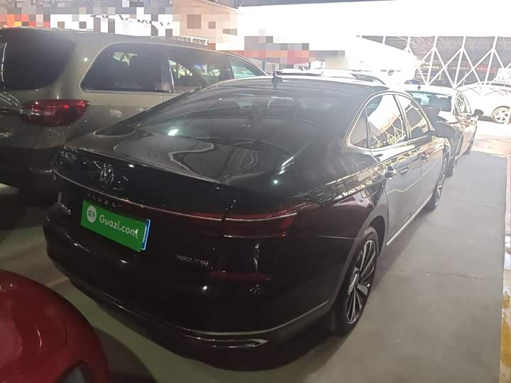 Фото 7 - Volkswagen Passat