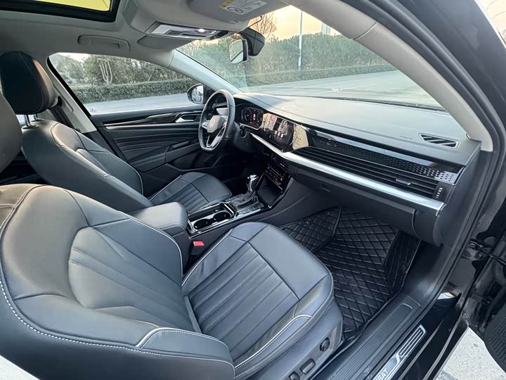 Фото 8 - Volkswagen Passat