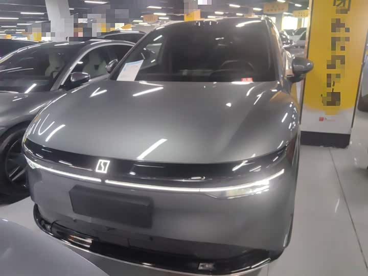 Фото 3 - Zeekr 7X