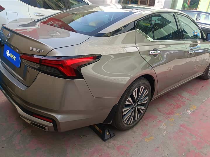 Фото 3 - Nissan Teana