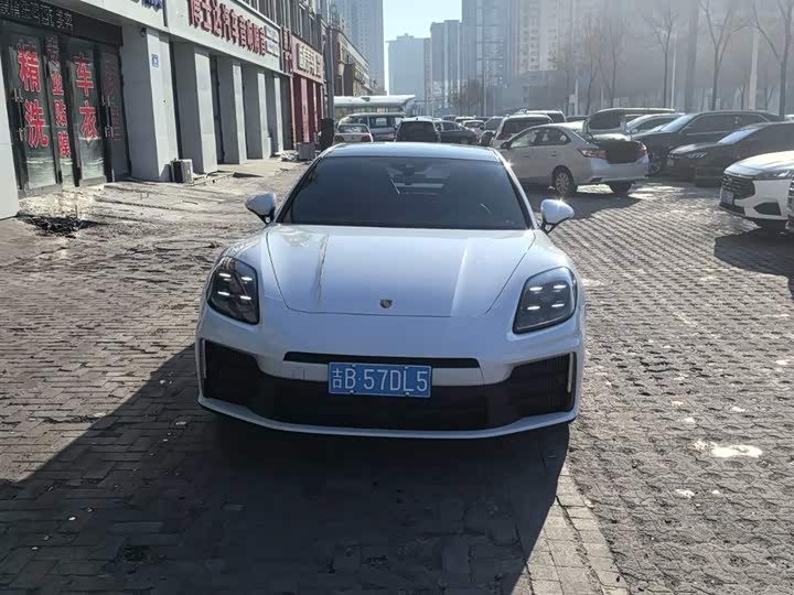 Фото 4 - Porsche Panamera