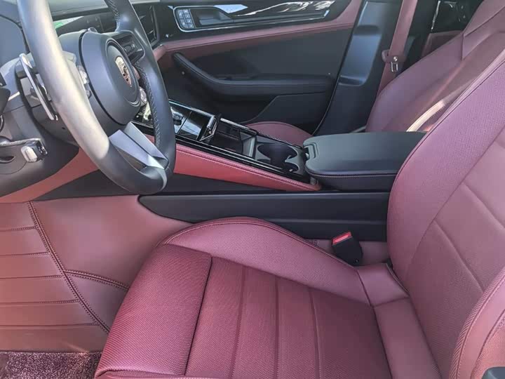 Фото 6 - Porsche Panamera