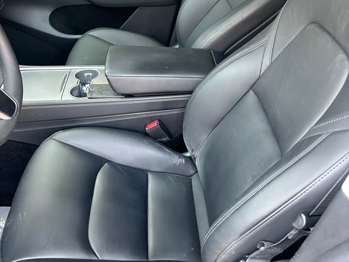 Фото 4 - Tesla Model Y