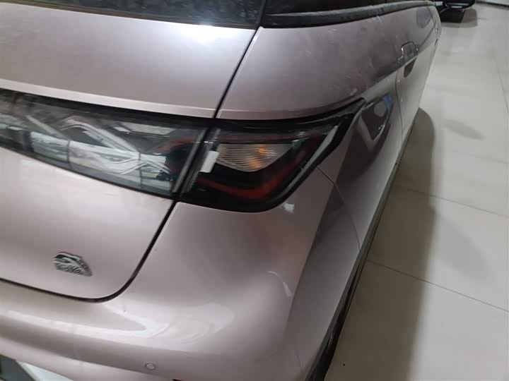 Фото 8 - BYD Dolphin